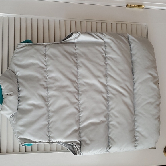 Women's LL Bean goose down vest - Picture 4 of 7